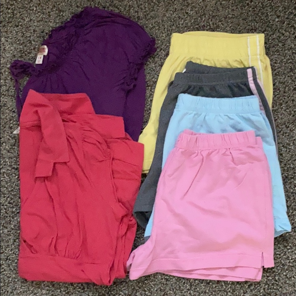 ❌Size medium shorts and shirts lot